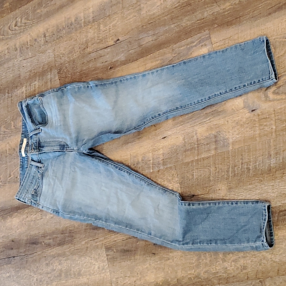 Levis 711 skinny